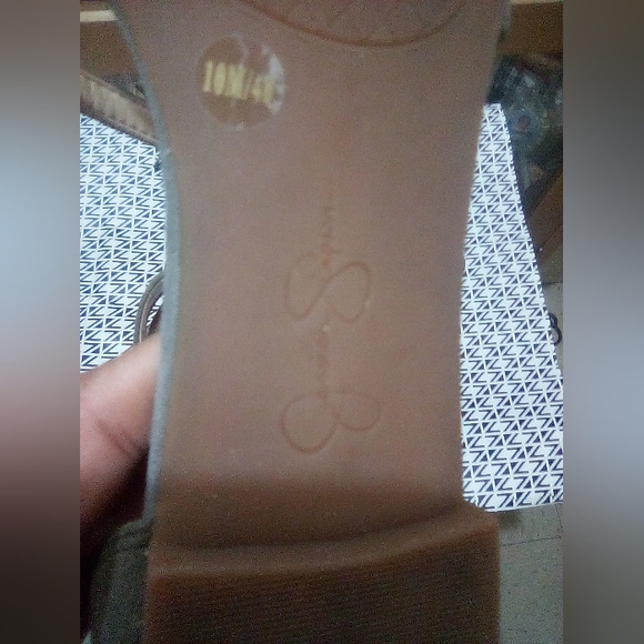 Jessica Simpson Suede Flats - Picture 12 of 16